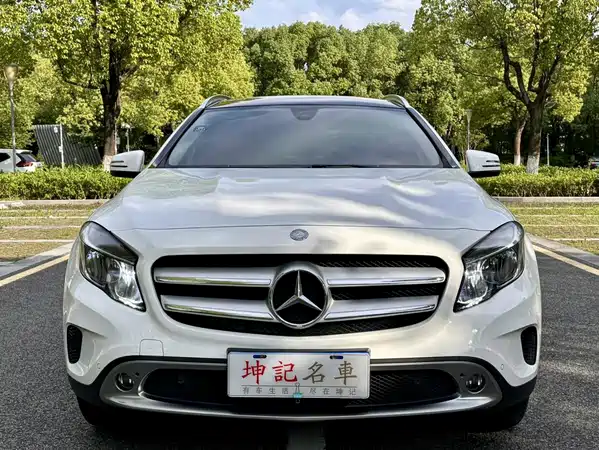 Mercedes-Benz GLA 2017