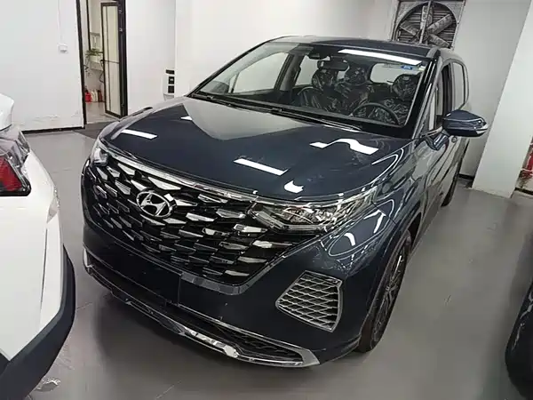 Hyundai Custin 2024