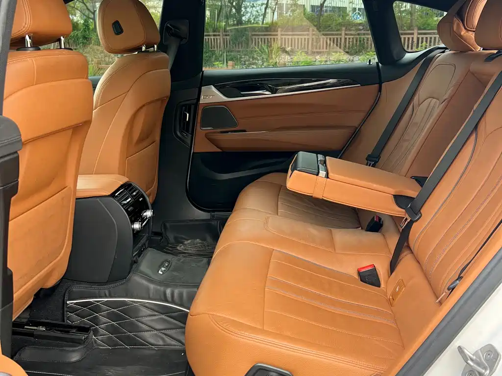 BMW 6 Series GT 2020 — фото 8