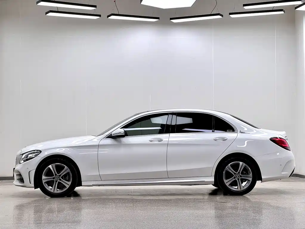 Mercedes-Benz C-Class 2021 — фото 5