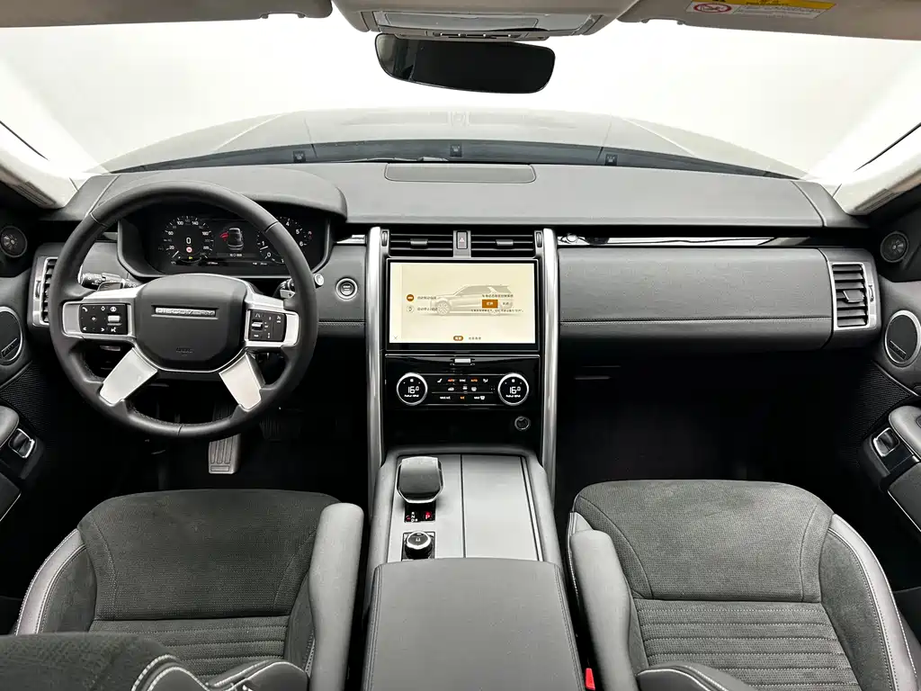 Land Rover Discovery 2024 — фото 17