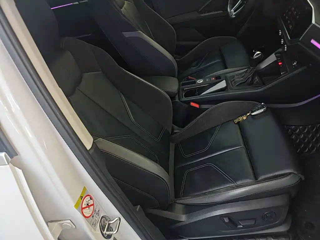 Audi Q3 Sportback 2021 — фото 25