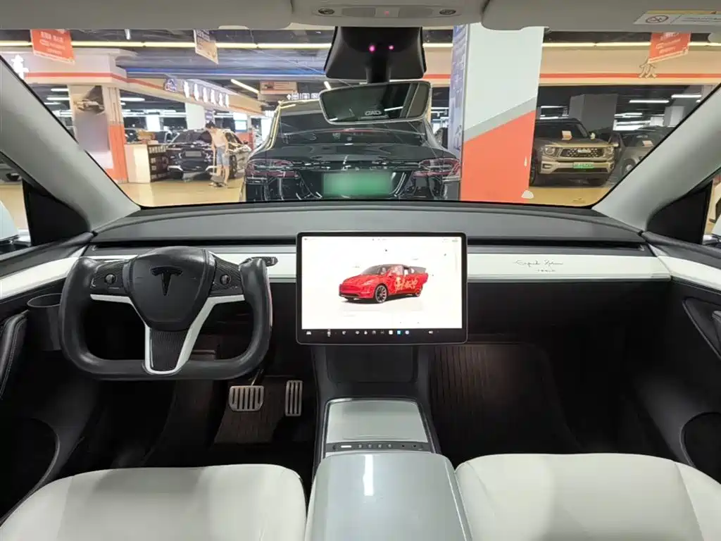 Tesla Model Y 2023 — фото 10