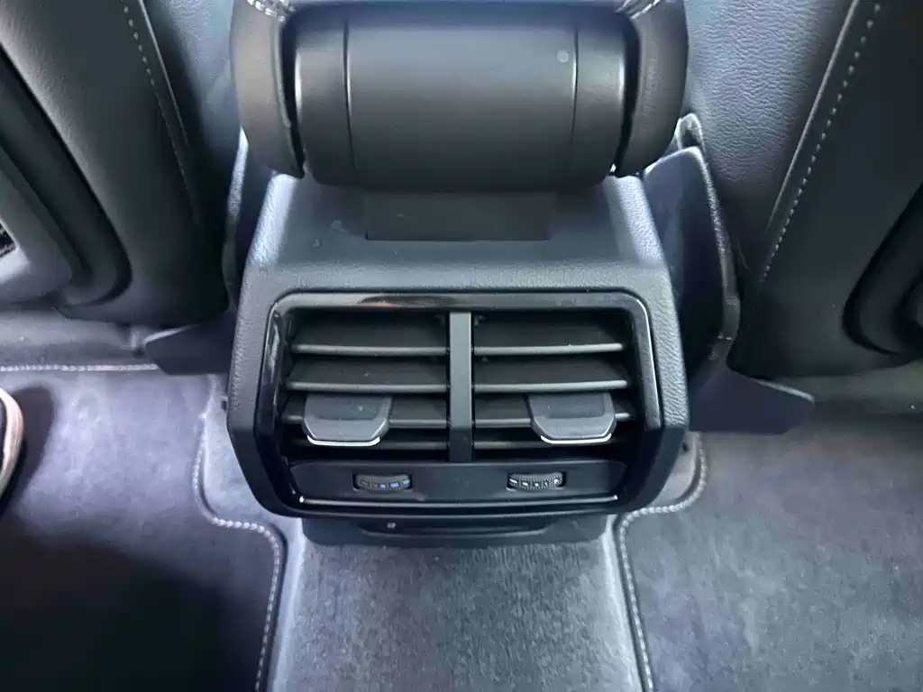 Audi Q3 2022 — фото 19