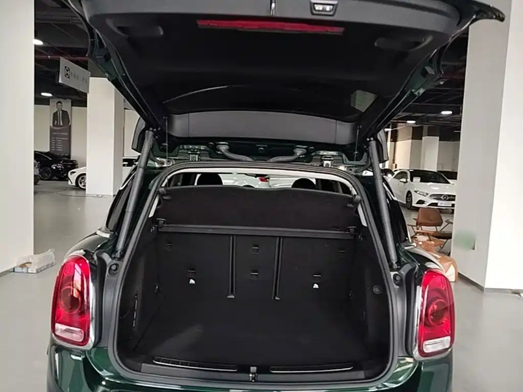 MINI Countryman 2018 — фото 19