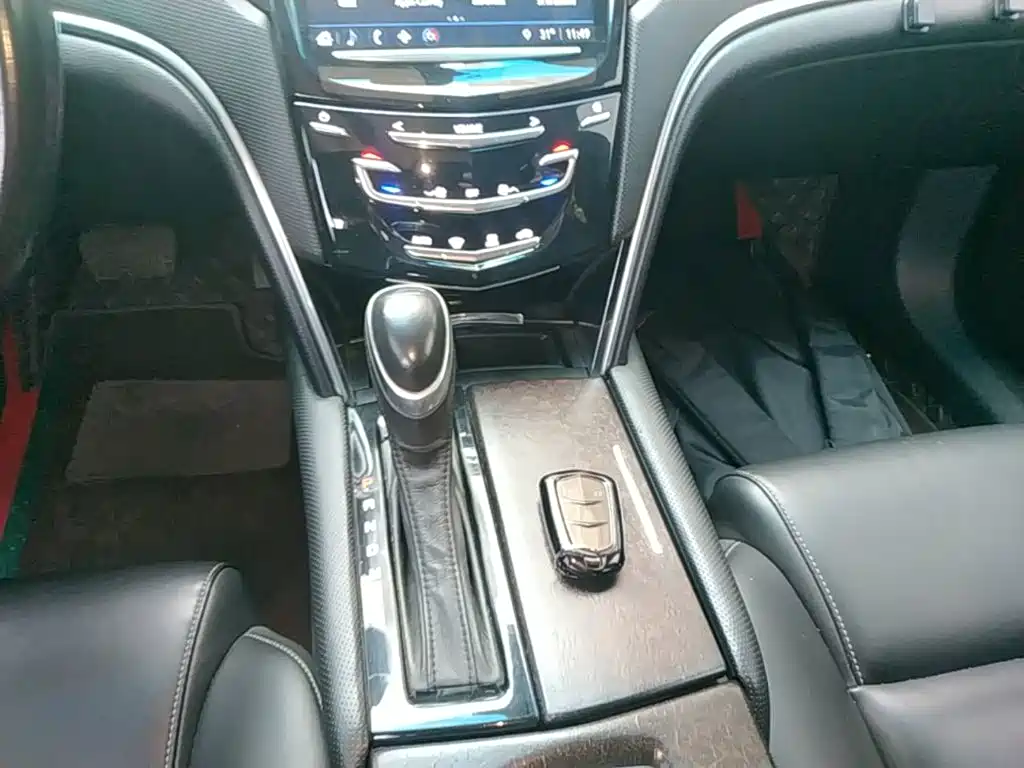 Cadillac XTS 2019 — фото 14