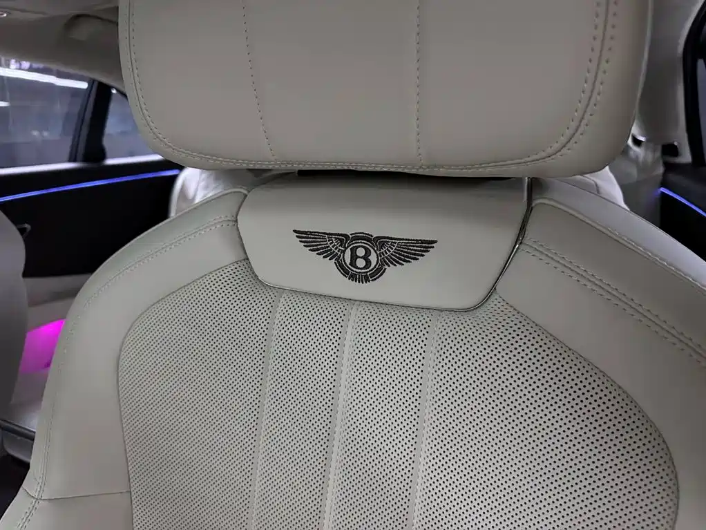 Bentley Flying Spur 2021 — фото 11