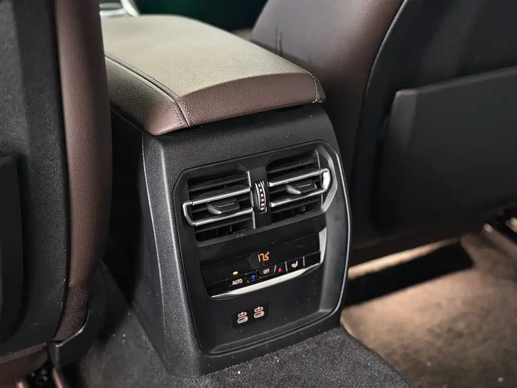 BMW 3 Series 2022 — фото 10