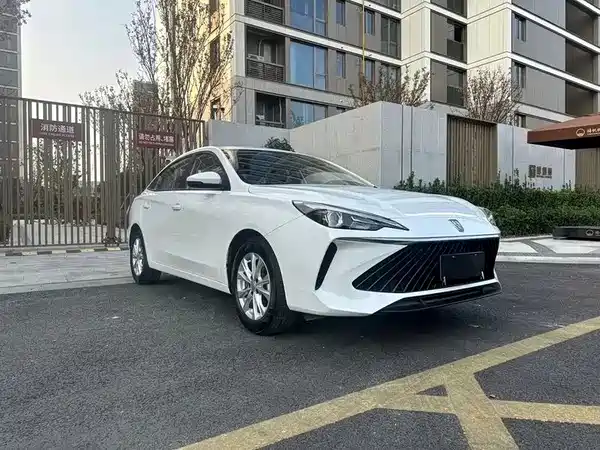 Roewe i5 2025