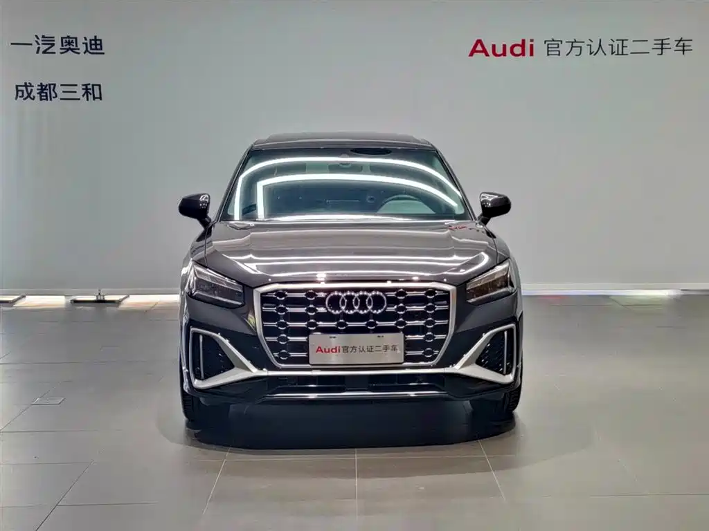 Audi Q2L 2024