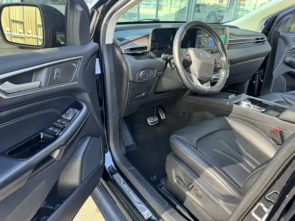 Ford Edge 2021