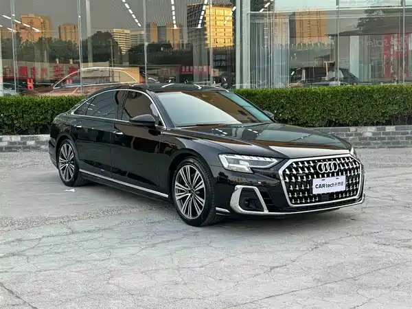 Audi A8 2025