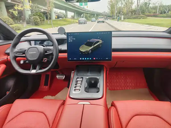 Xiaomi SU7 2025