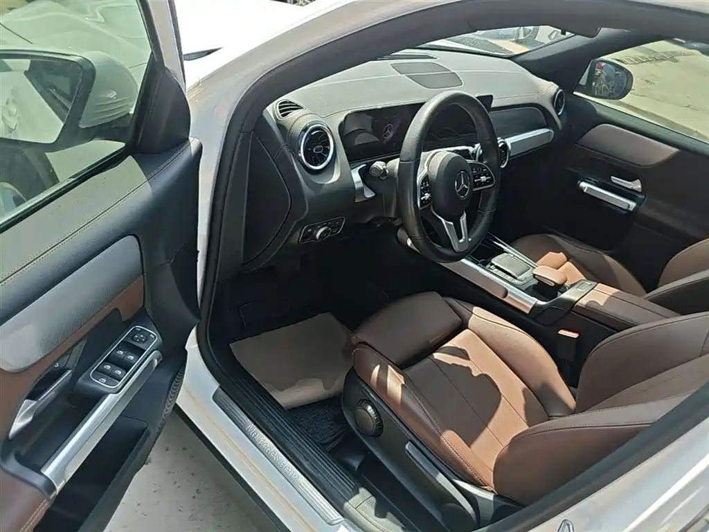 Mercedes-Benz GLB 2022 — фото 16