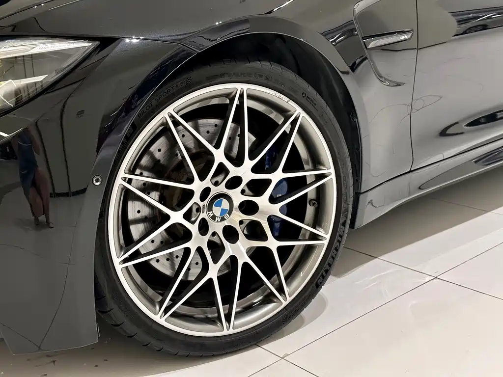 BMW M4 2019 — фото 6