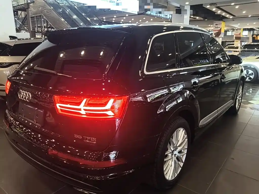 Audi Q7 2019 — фото 7