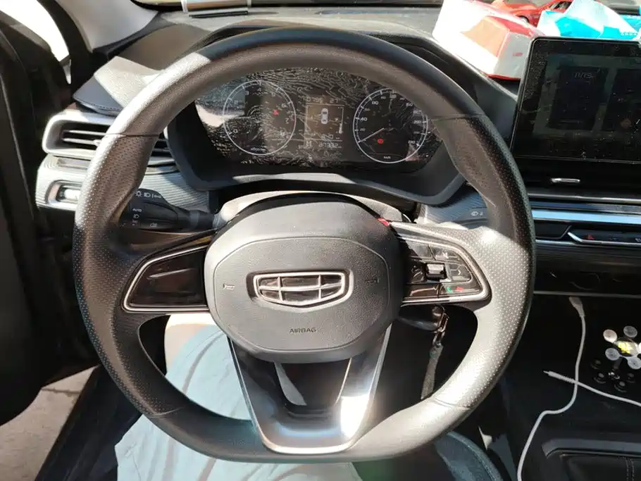 Geely Emgrand 2023 — фото 15