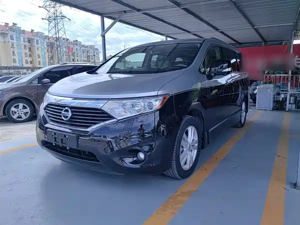 Nissan Quest 2015