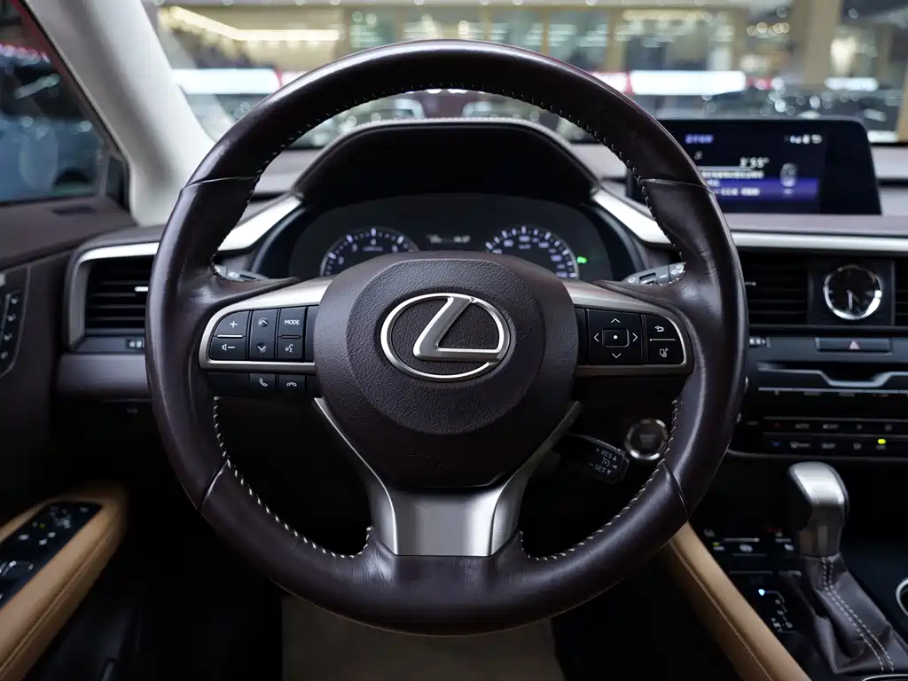 Lexus RX 2017 — фото 18
