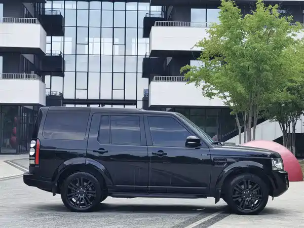 Land Rover Discovery 2015