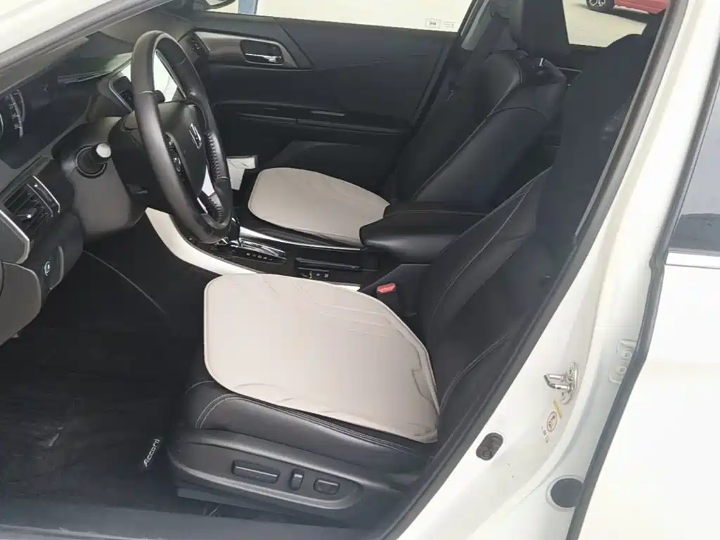 Honda Accord 2016 — фото 15