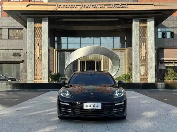 Porsche Panamera 2016