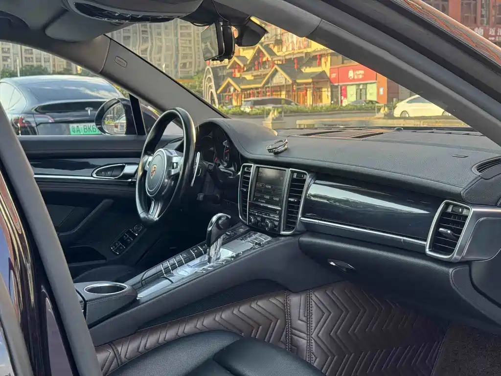 Porsche Panamera 2016 — фото 11