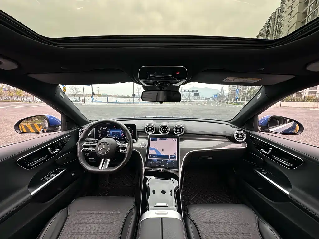 Mercedes-Benz C-Class 2022 — фото 9