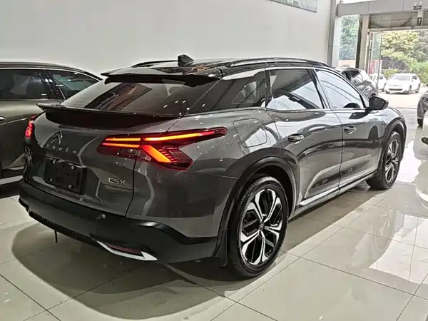 Citroën Versailles C5 X 2021