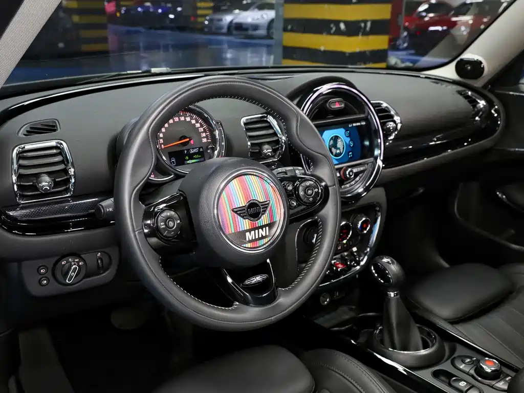 MINI Clubman 2020 — фото 11