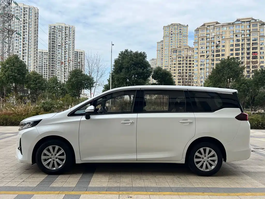GAC Motor Trumpchi M6 2020 — фото 5