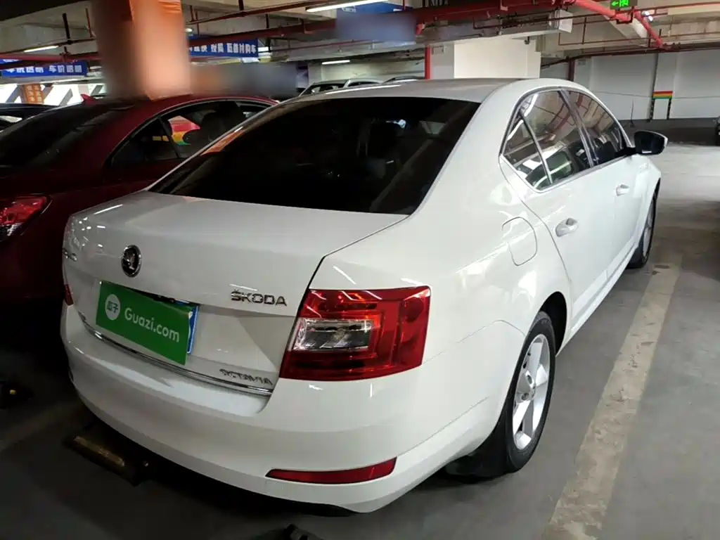 Skoda Octavia 2015 — фото 7