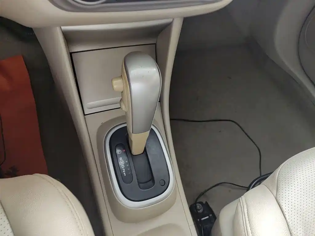 Nissan Sylphy 2016 — фото 14