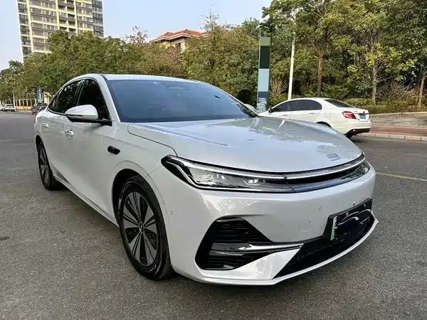 Geely Galaxy A7 EM 2025