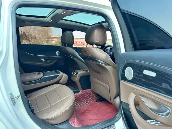 Mercedes-Benz E-Class 2018