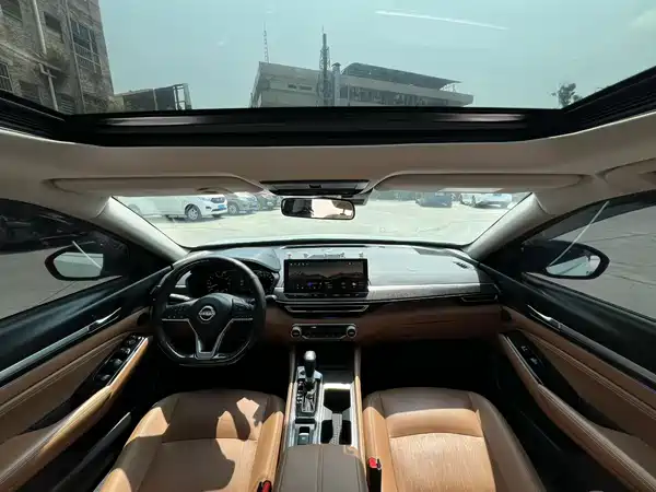 Nissan Teana 2024