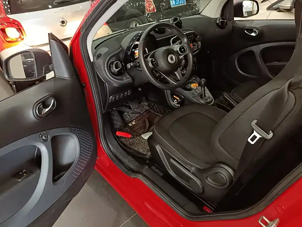 smart fortwo 2017 — фото 16