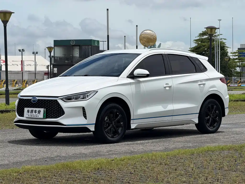BYD e2 2021