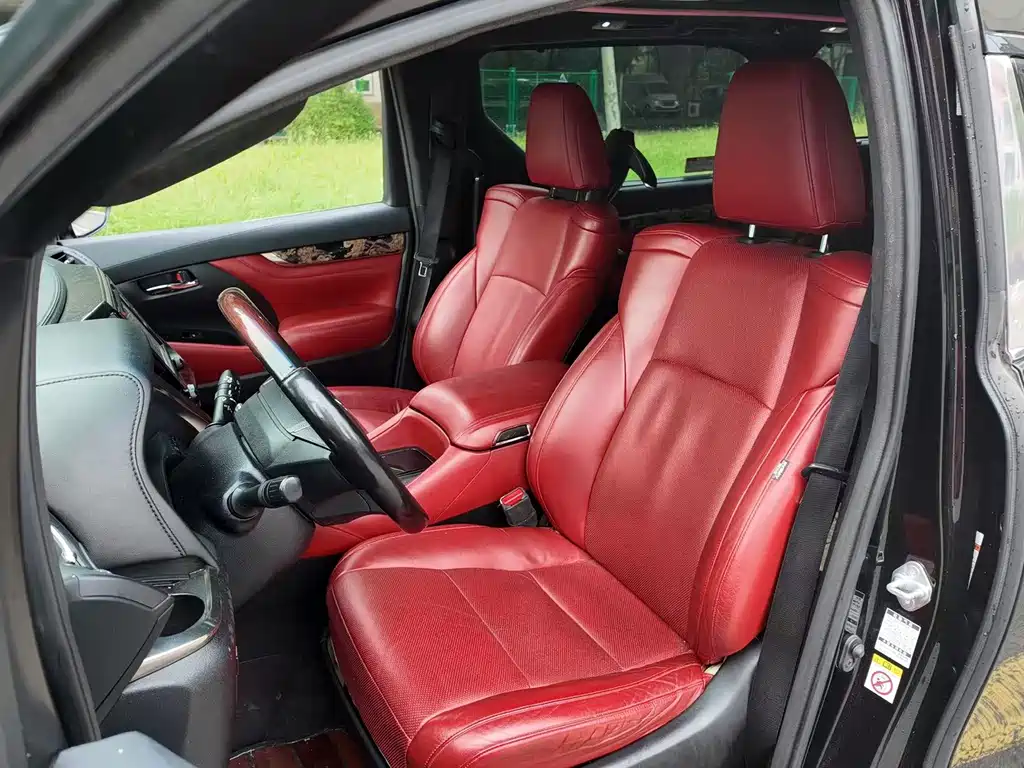 Toyota Alphard 2018 — фото 19