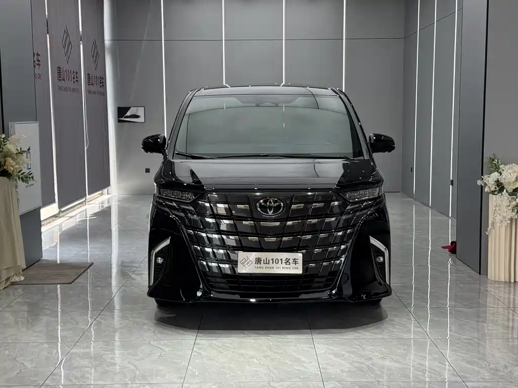 Toyota Alphard 2025 — фото 2