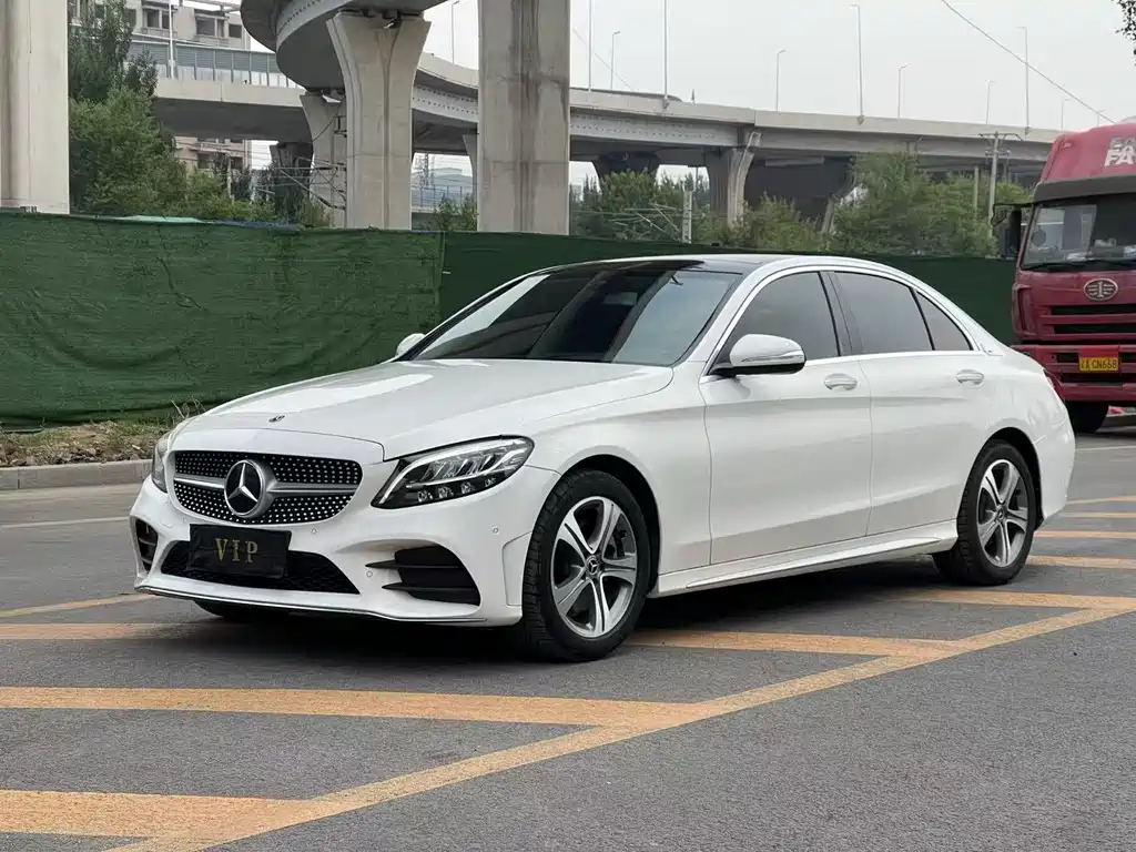 Mercedes-Benz C-Class 2018