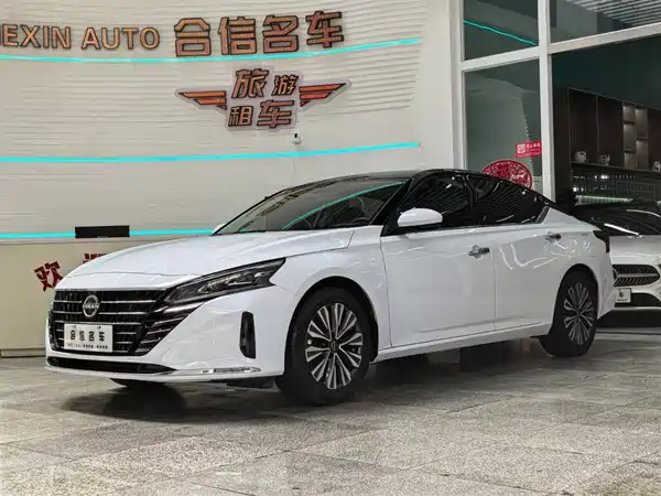Nissan Teana 2024
