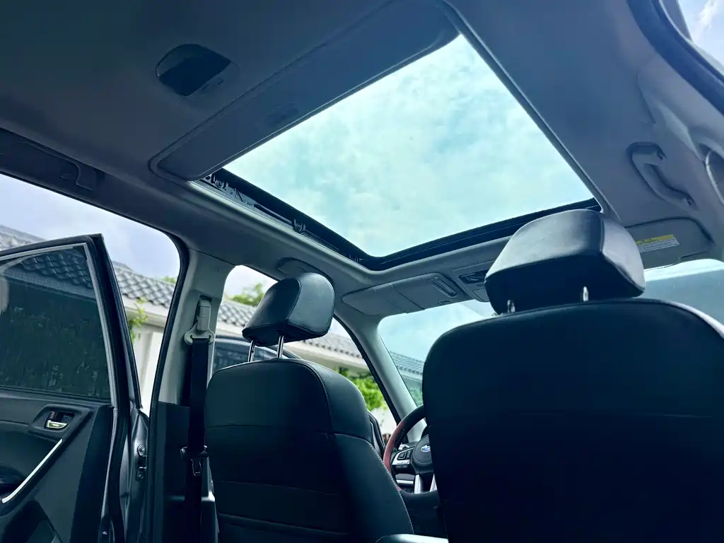 Subaru Forester 2017 — фото 15