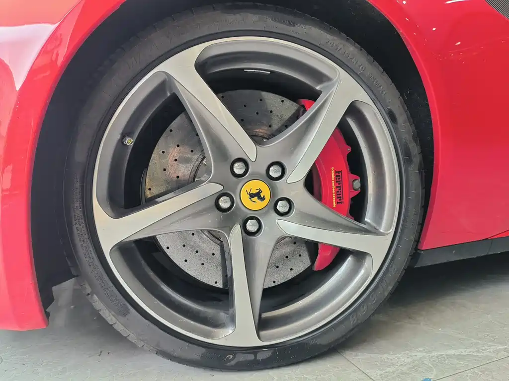 Ferrari FF 2013 — фото 15