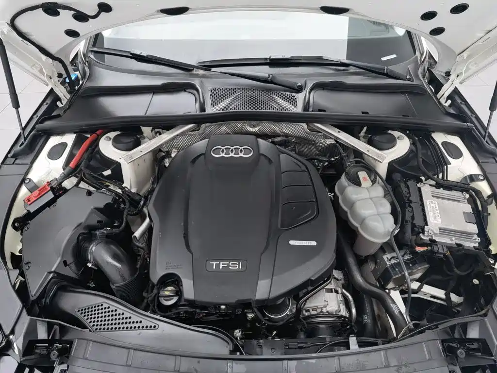 Audi A4L 2020