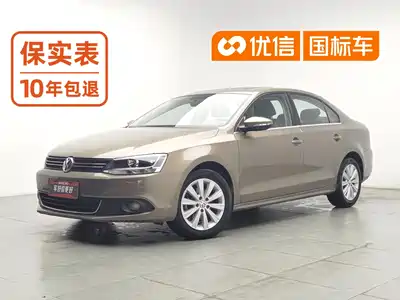 Volkswagen Sagitar 2015