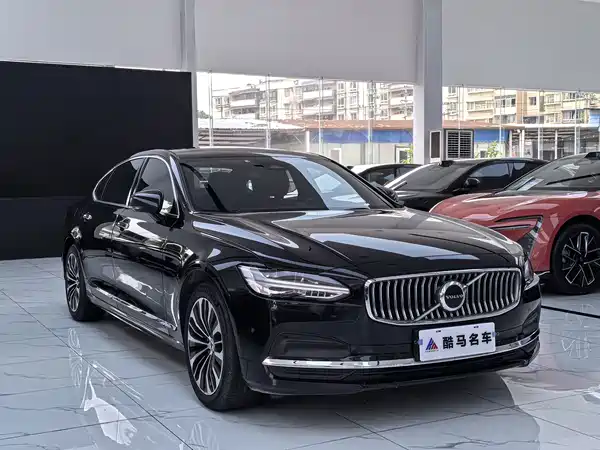 Volvo S90 2022