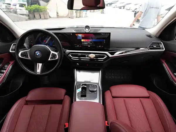 BMW i3 2023
