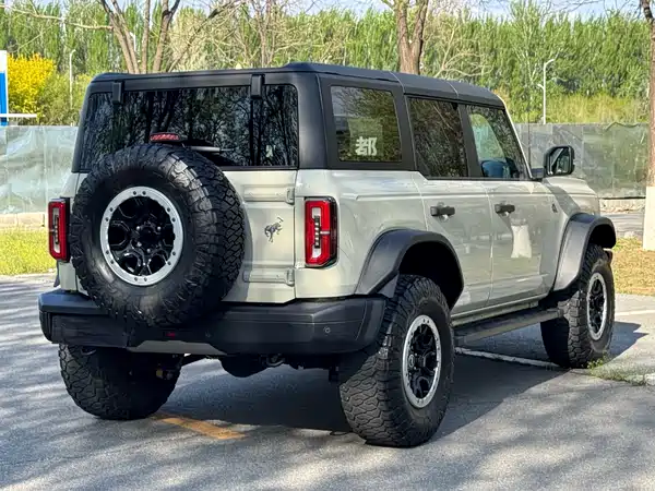 Ford Bronco 2024