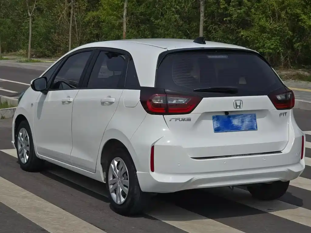 Honda Fit 2023 — фото 3